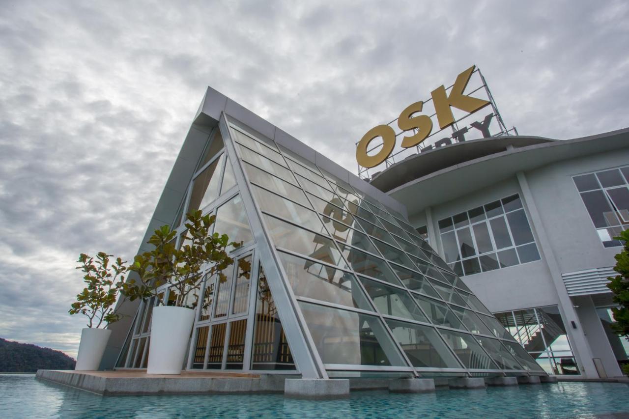 Swiss-Garden Hotel & Residences, Genting Highlands Exterior photo OSK Property's corporate office in Johor, Malaysia.
