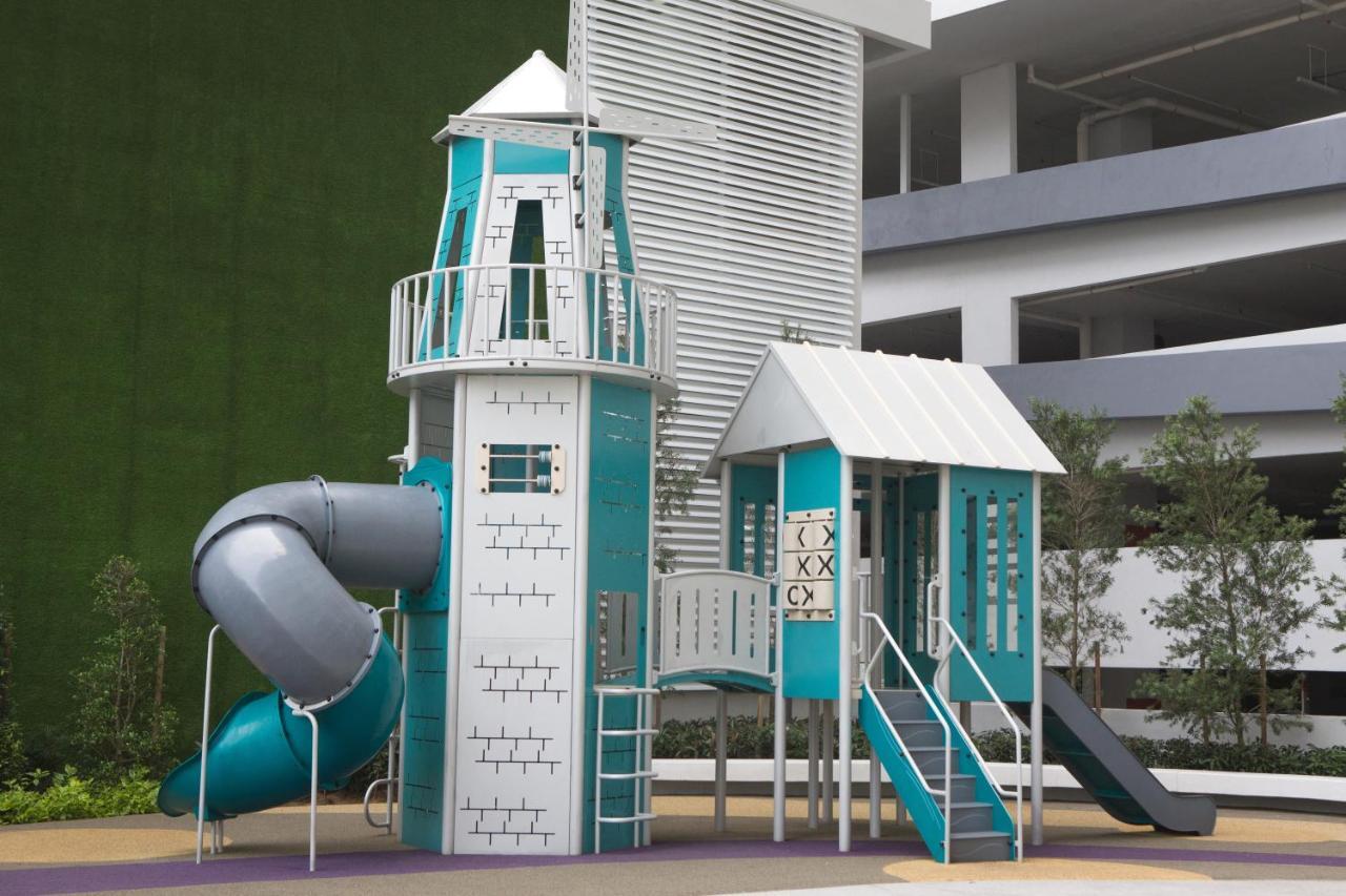 Swiss-Garden Hotel & Residences, Genting Highlands Exterior photo Playground at the school